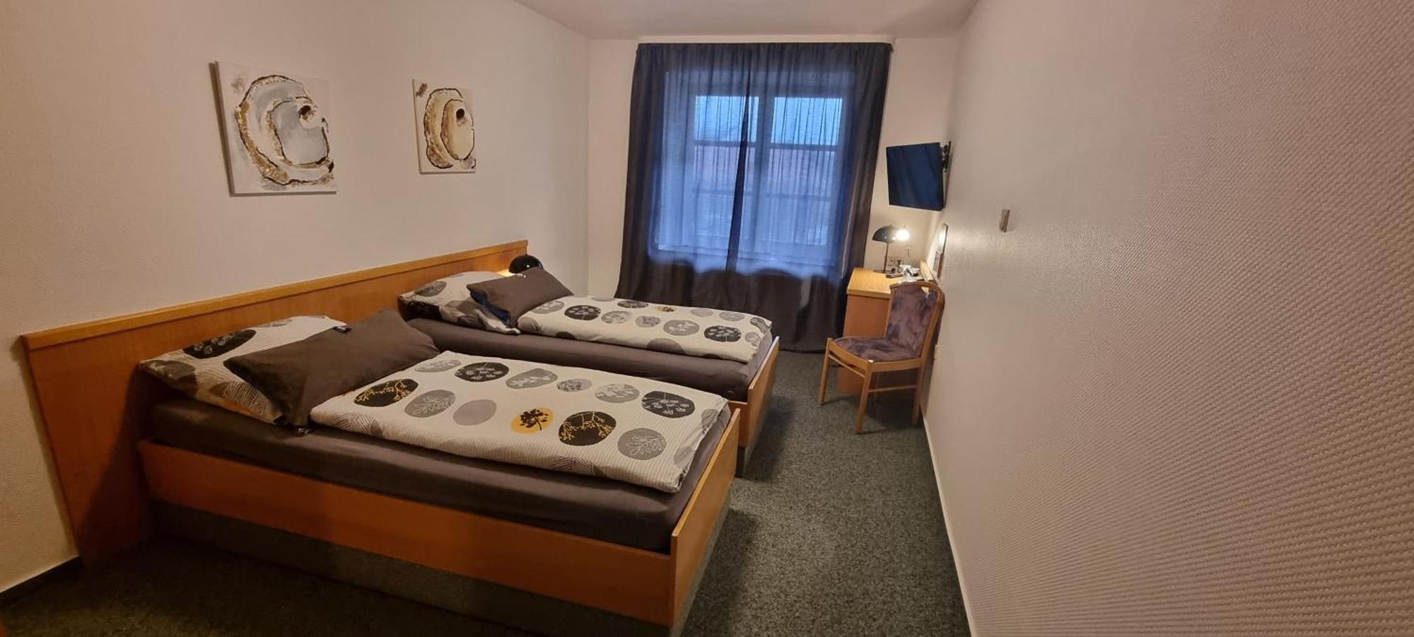 Hotel Alt Oesselse Sarstedt Quarto foto
